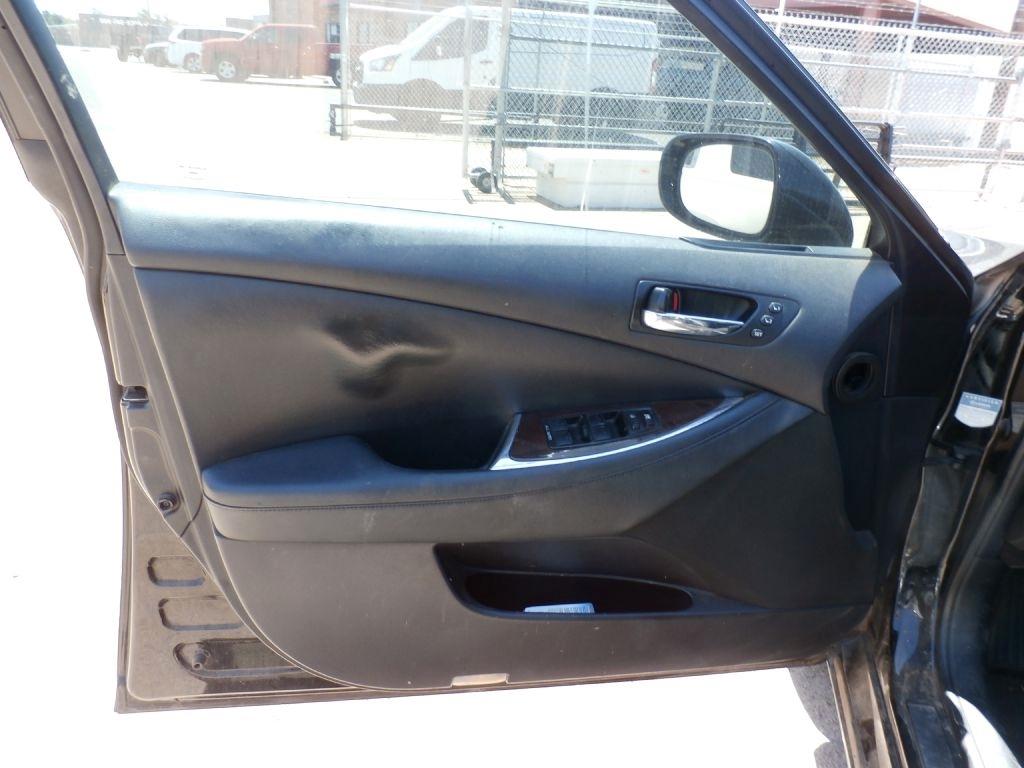 Lexus ES 350 Sedan 2011