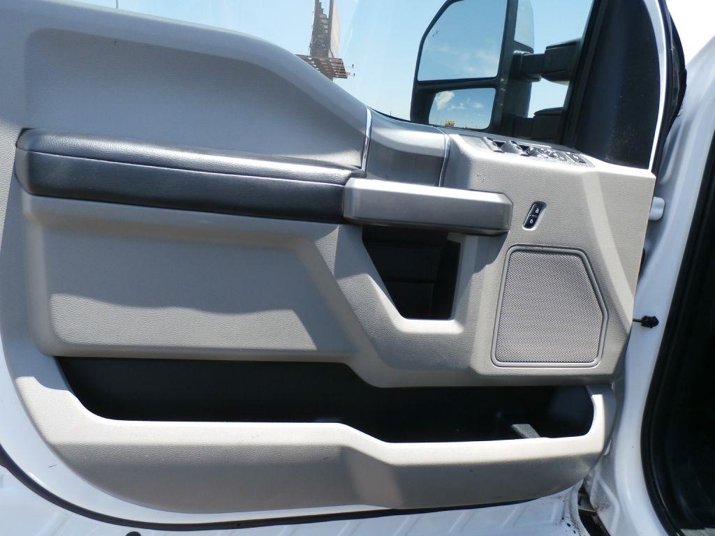 Ford F-250 SD XL Crew Cab 4WD 2021