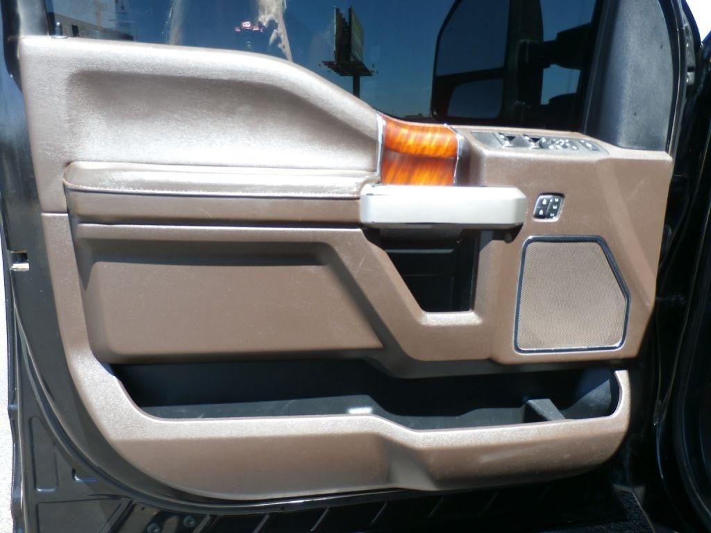 Ford F-350 SD King Ranch Crew Cab Long Bed DRW 4WD 2020