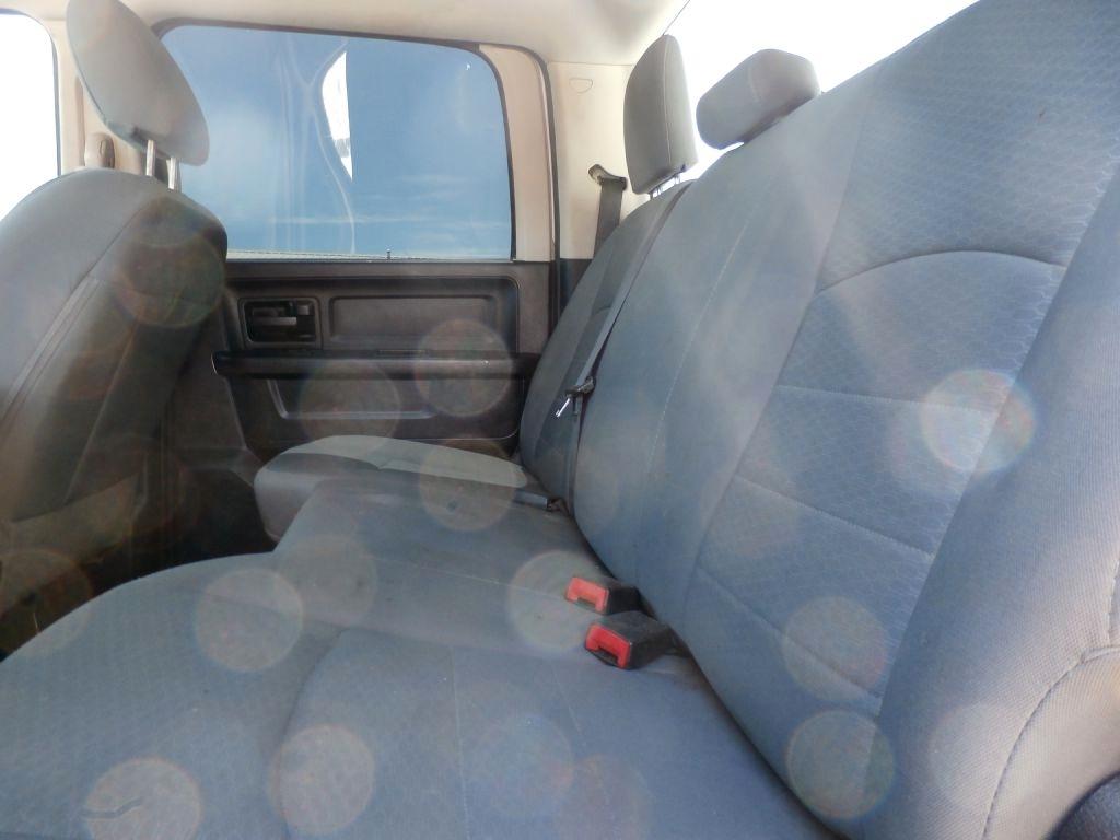 RAM 3500 Tradesman Crew Cab 4WD DRW 2015