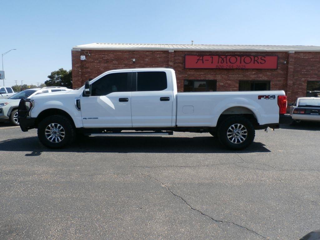 Ford F-250 SD XLT Crew Cab 4WD 2022