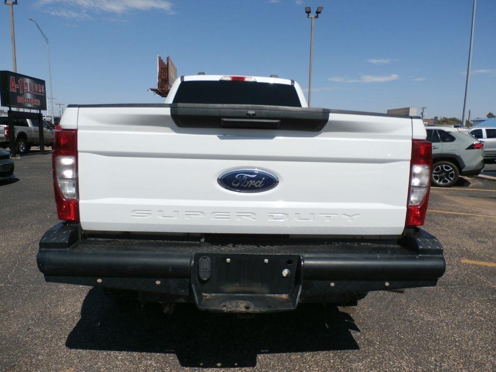Ford F-250 SD XLT Crew Cab 4WD 2022