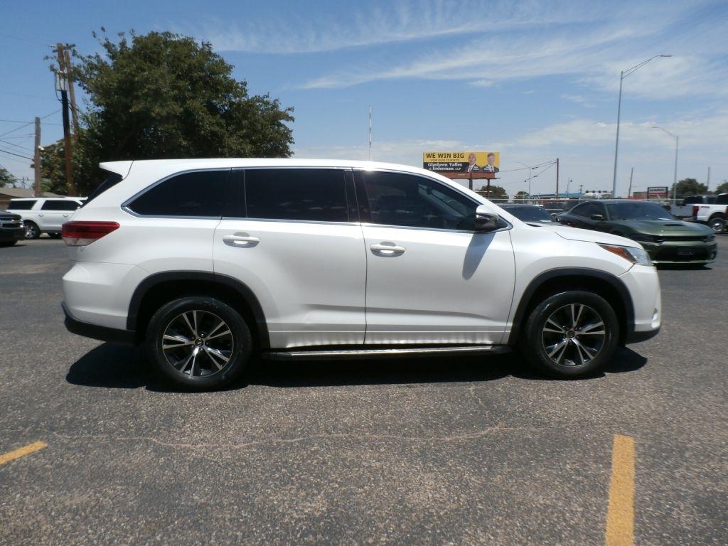 Toyota Highlander LE FWD I4 2017