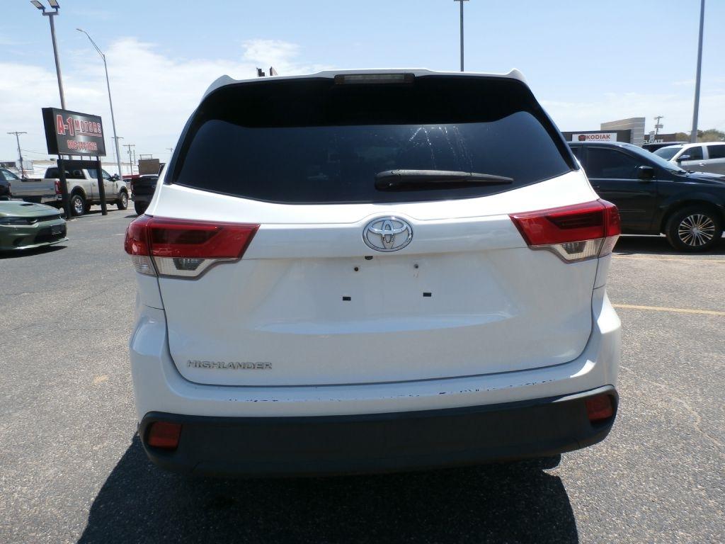 Toyota Highlander LE FWD I4 2017