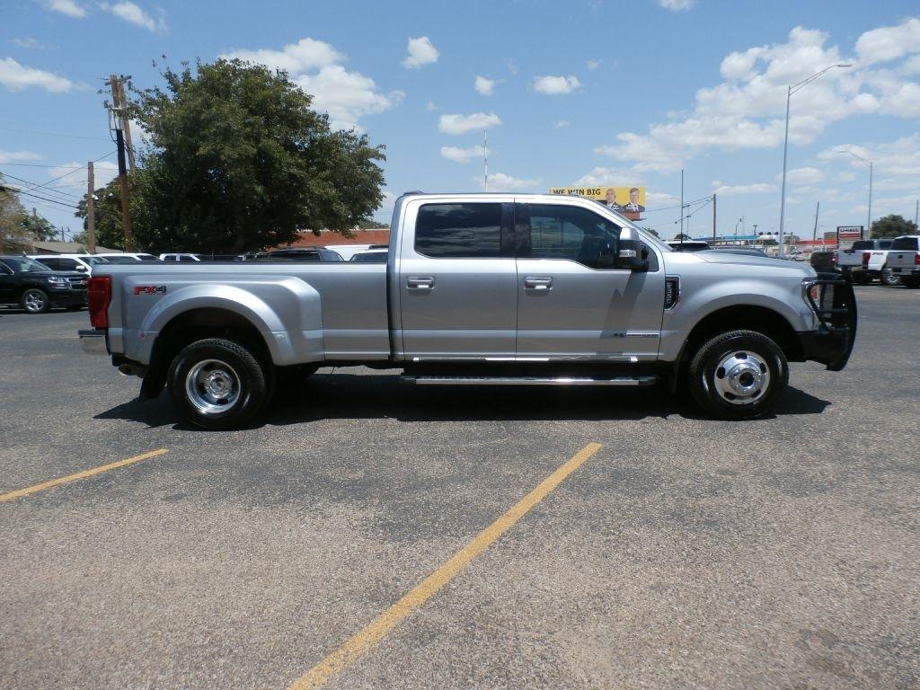 2022 Ford F-350 SD Lariat Crew Cab Long Bed DRW 4WD