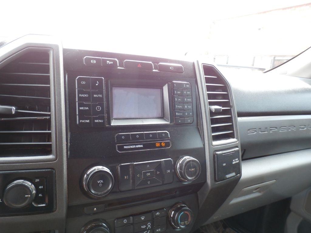 Ford F-250 SD XL Crew Cab 4WD 2018