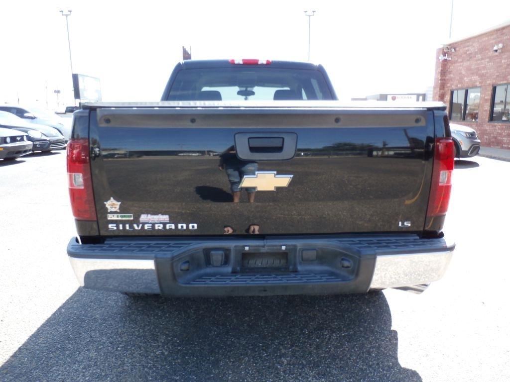 Chevrolet Silverado 1500 LS Crew Cab Short Box 2WD 2011