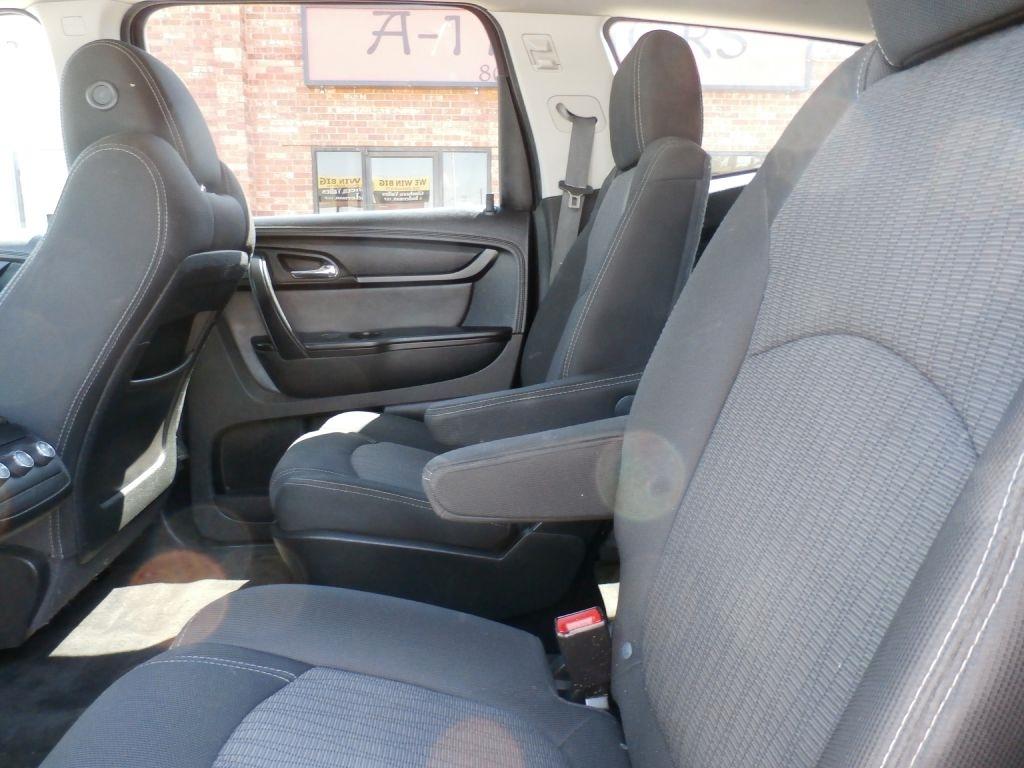 Chevrolet Traverse 1LT FWD 2013