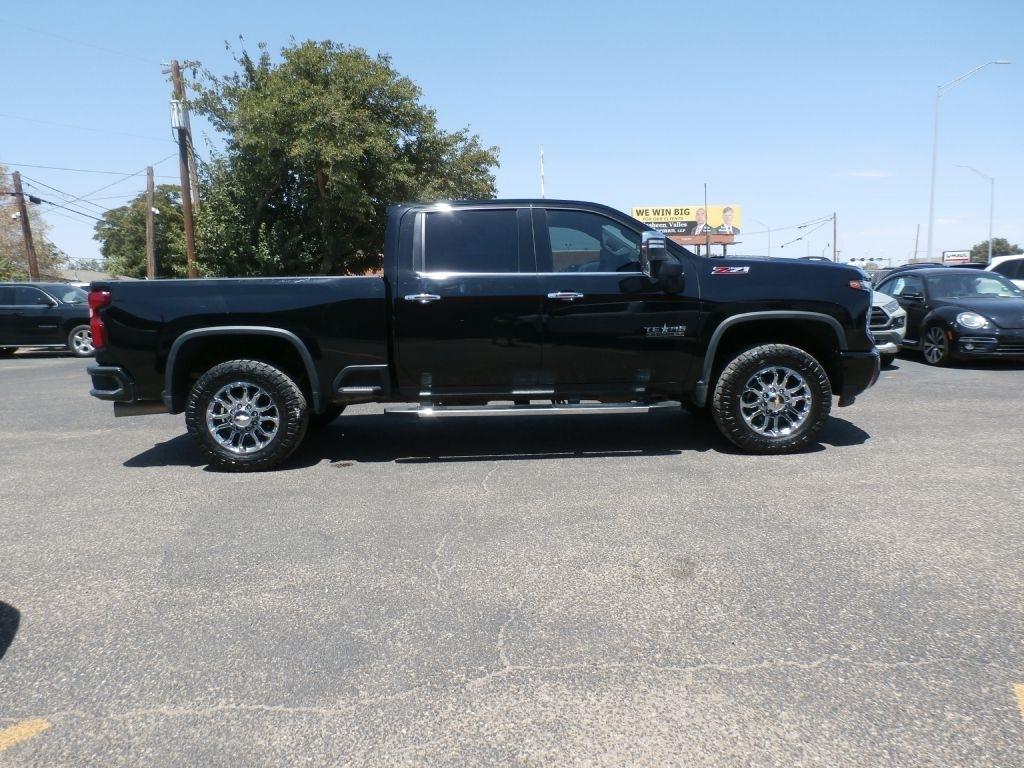 2024 Chevrolet Silverado 2500HD LTZ Crew Cab Long Box 4WD