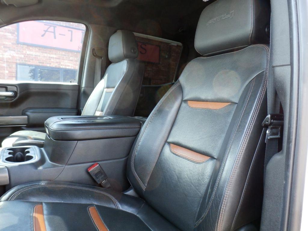 GMC Sierra 1500 AT4 Crew Cab Long Box 4WD 2020
