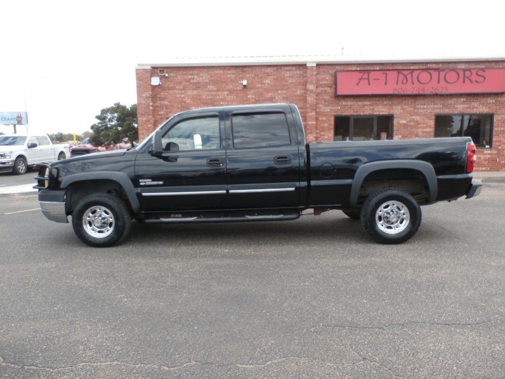 Chevrolet Silverado 2500HD Work Truck Crew Cab Long Bed 2WD 2004