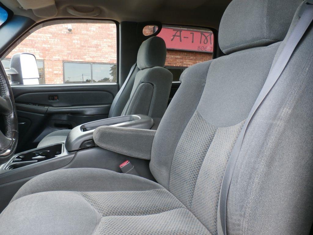 Chevrolet Silverado 2500HD Work Truck Crew Cab Long Bed 2WD 2004