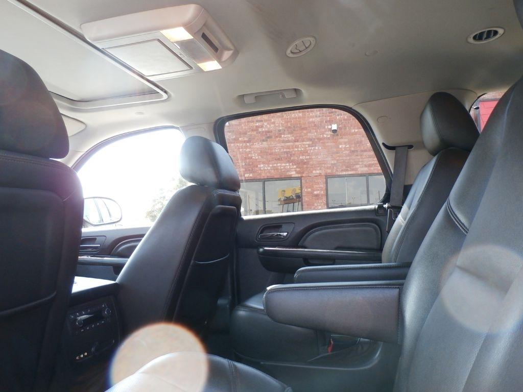 GMC Yukon Denali 4WD 2013