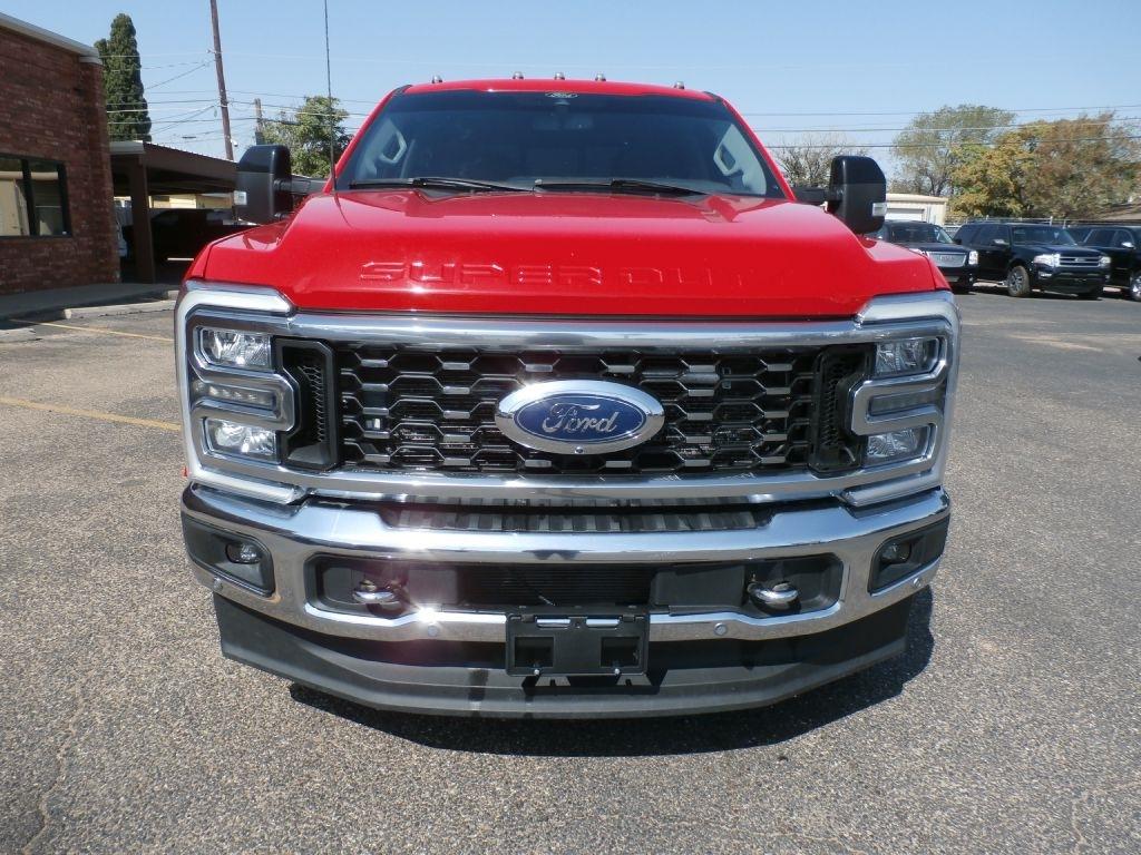 Ford F-350 SD Lariat Crew Cab Long Bed DRW 4WD 2024