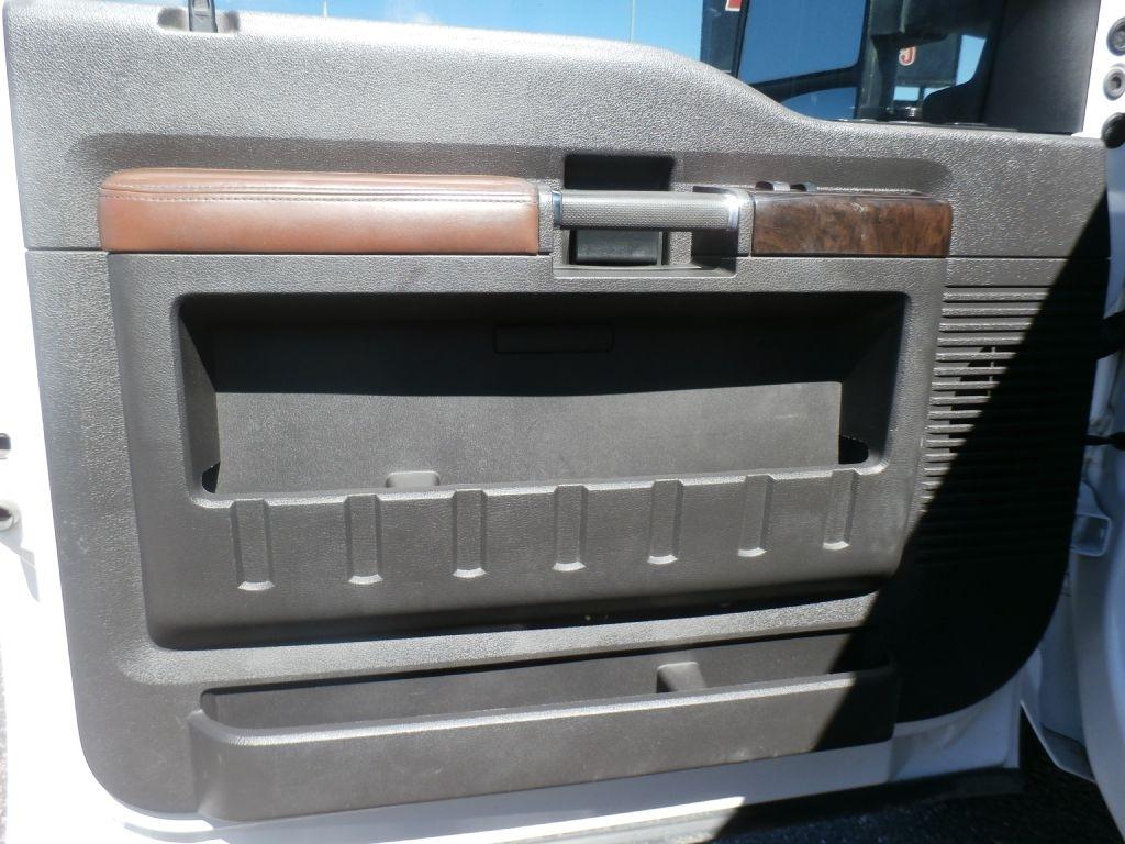 Ford F-350 SD XL Crew Cab Long Bed DRW 4WD 2015