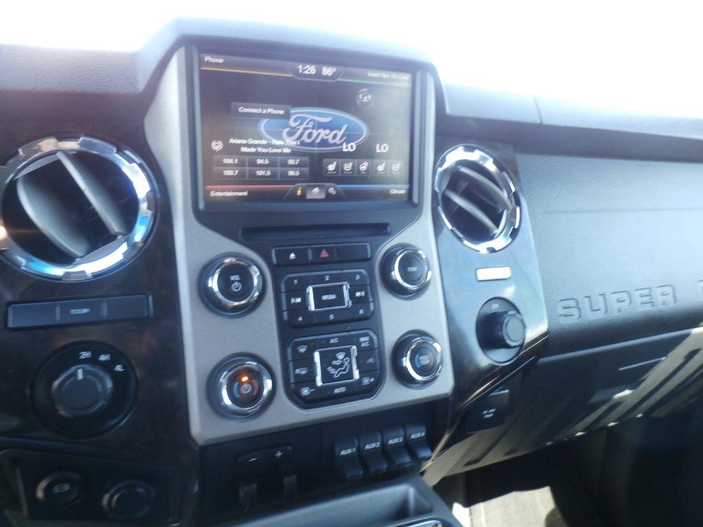 Ford F-350 SD XL Crew Cab Long Bed DRW 4WD 2015