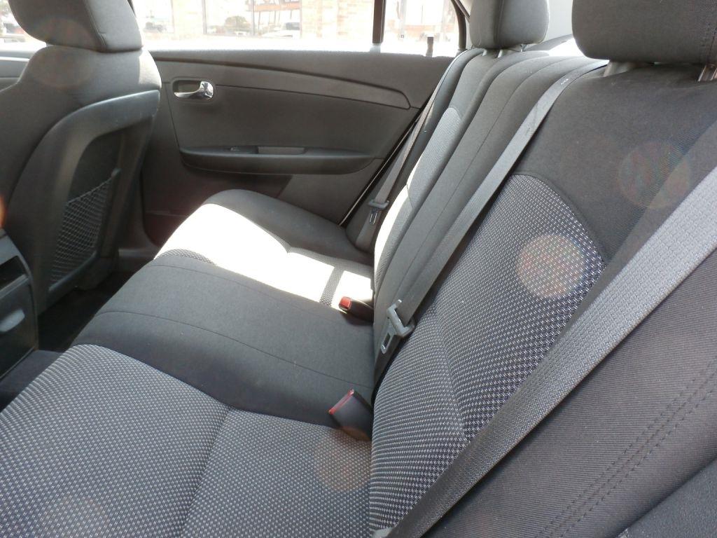 Chevrolet Malibu 1LT 2010