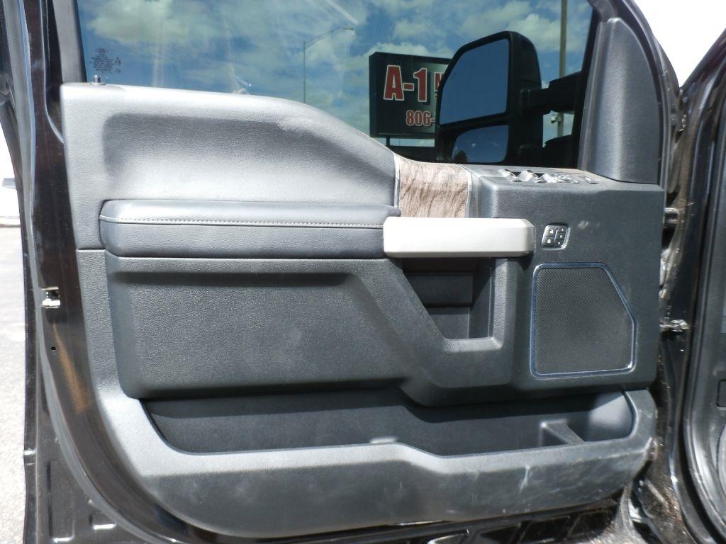 Ford F-350 SD Lariat Crew Cab 4WD 2019
