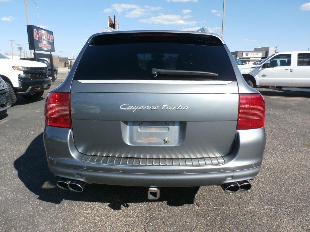 Porsche Cayenne Turbo 2005