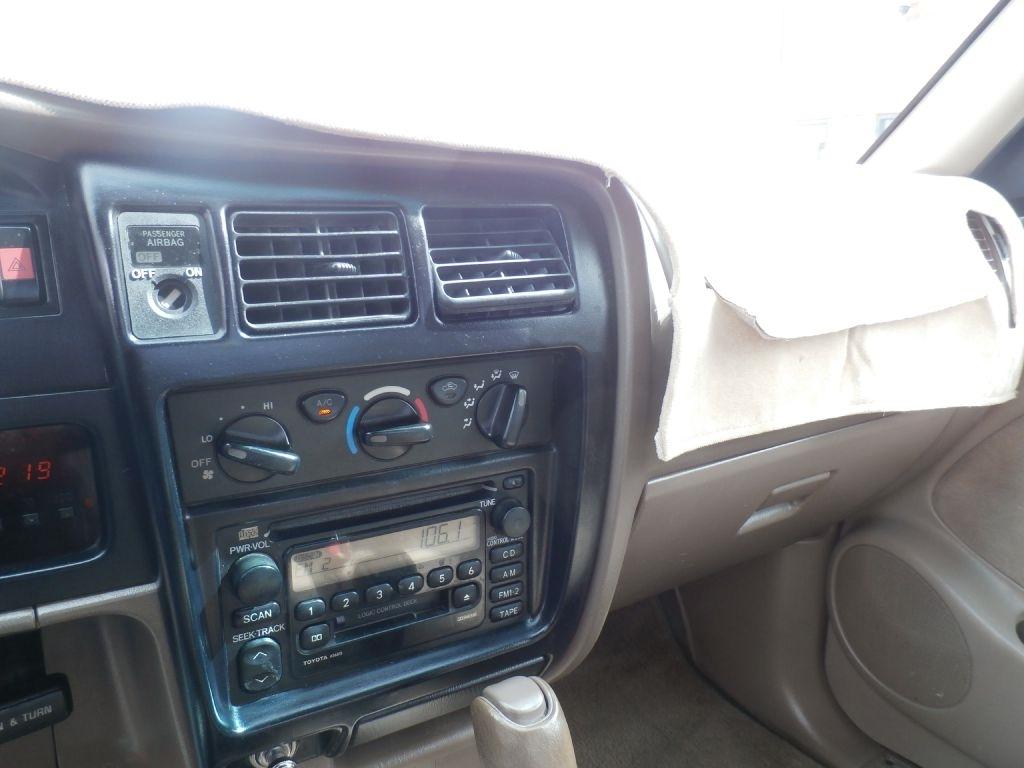 Toyota Tacoma PreRunner Xtracab 2WD 2001