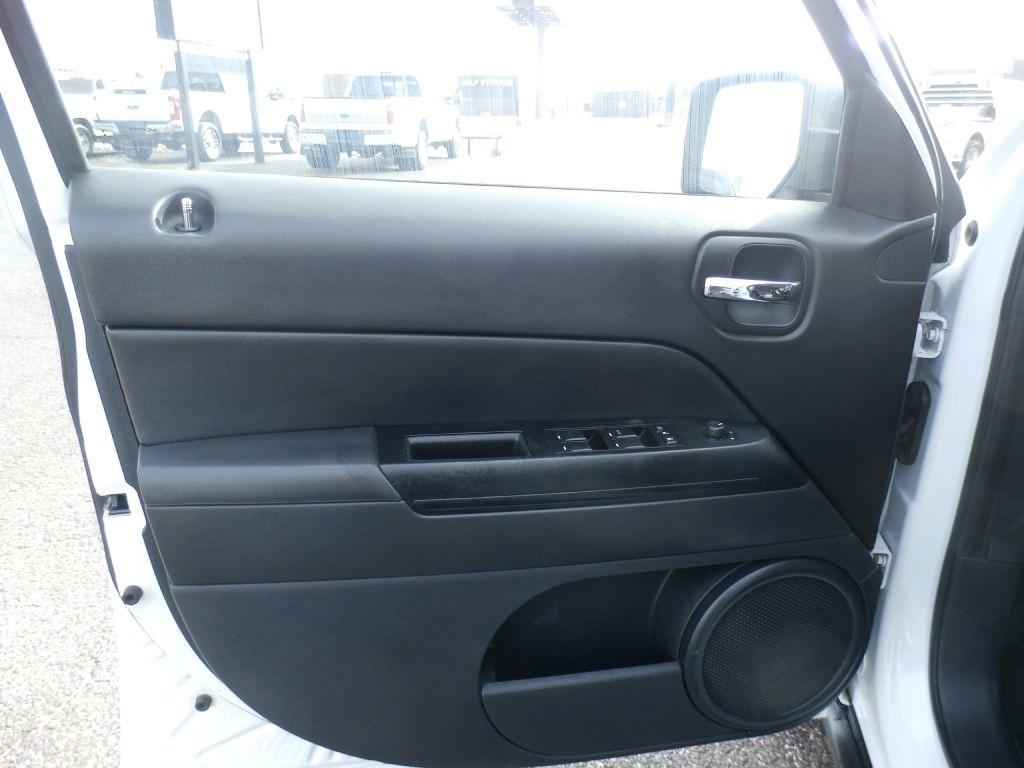 Jeep Patriot Sport 2WD 2014