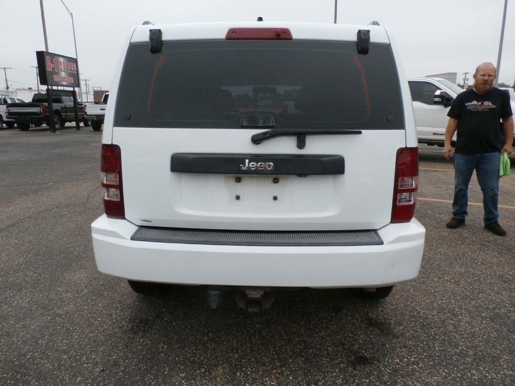Jeep Liberty Sport 2WD 2012