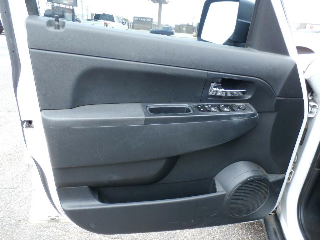 Jeep Liberty Sport 2WD 2012