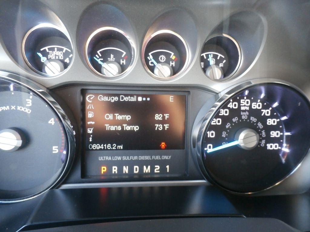 Ford F-350 SD Lariat Crew Cab 4WD 2011