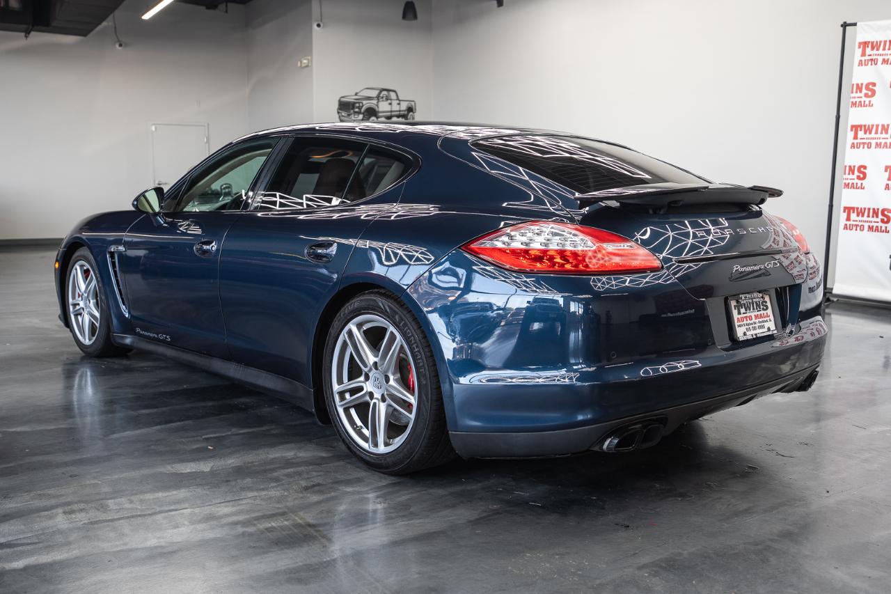 Porsche Panamera  2013