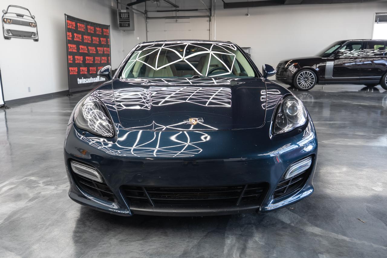 Porsche Panamera  2013