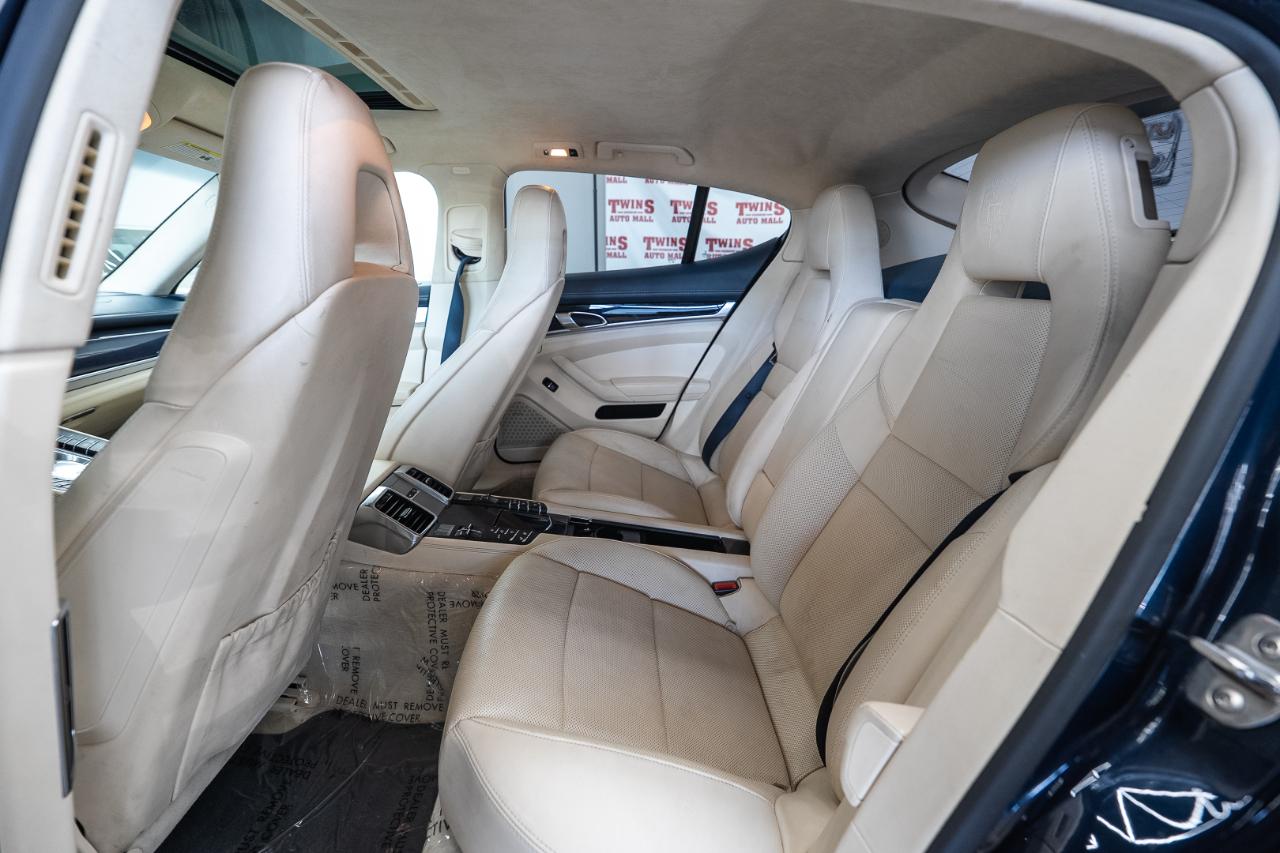 Porsche Panamera  2013