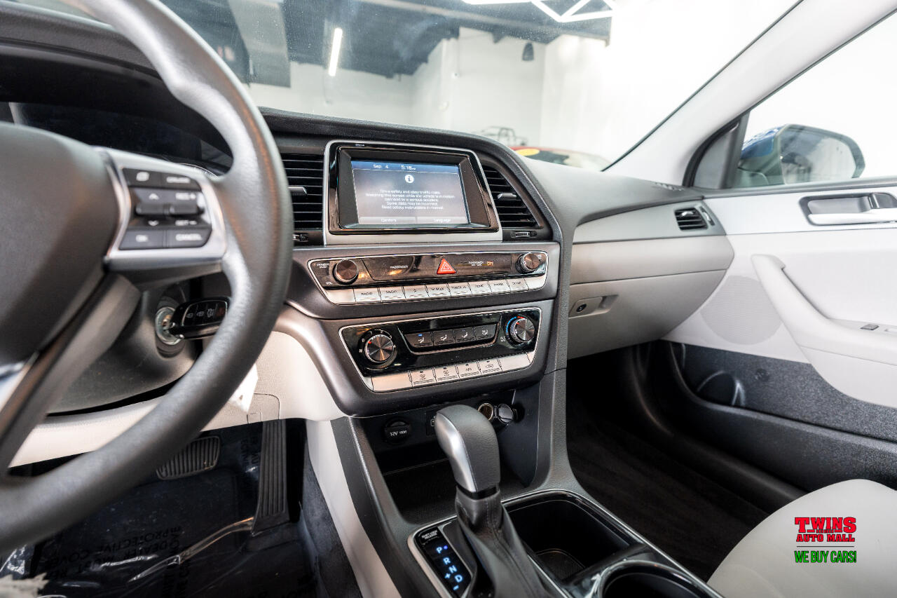 Hyundai Sonata Eco 1.6L 2018 Hyundai Sonata Eco 1.6L 2018