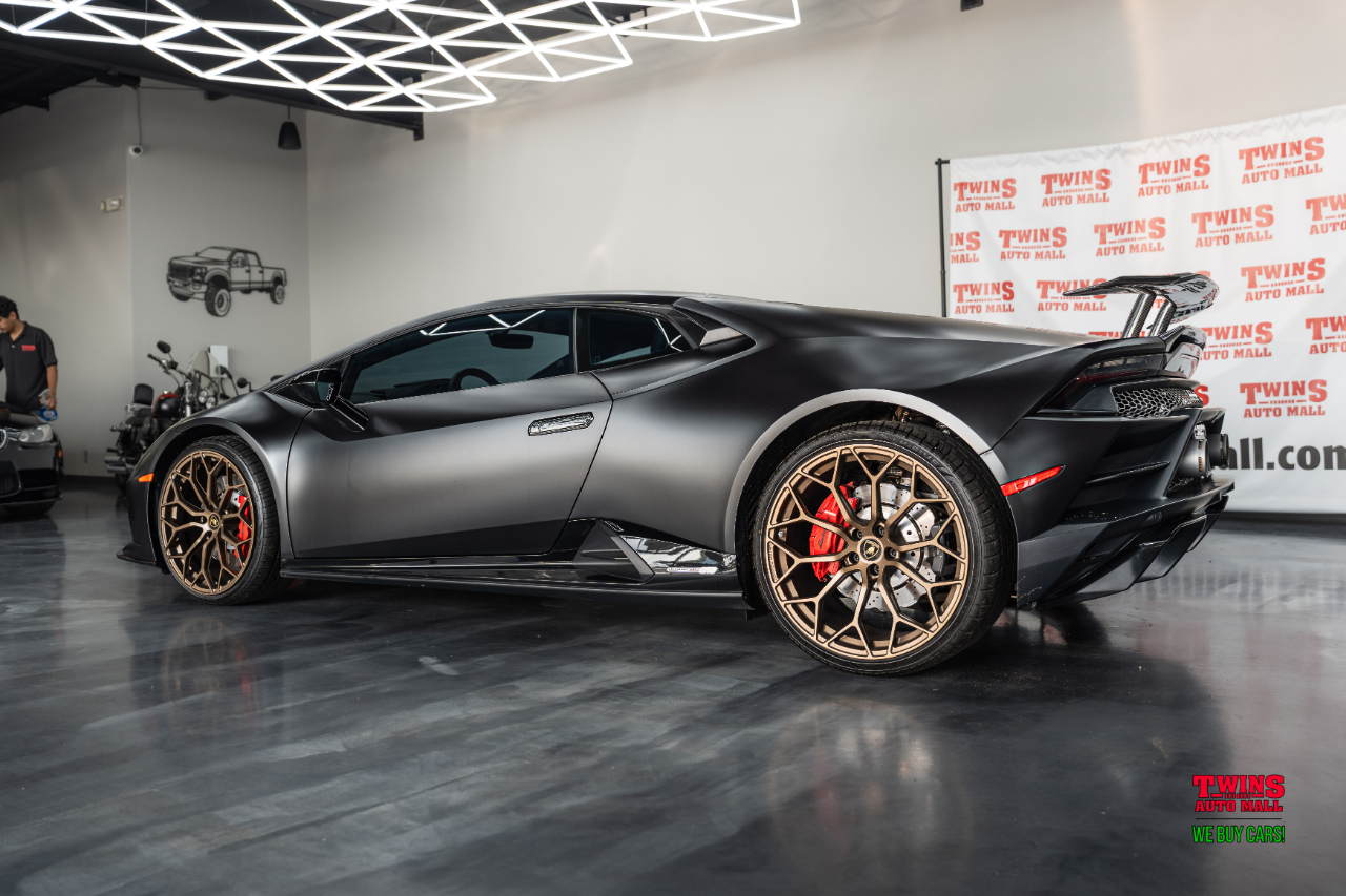 Lamborghini Huracan EVO Coupe 2020