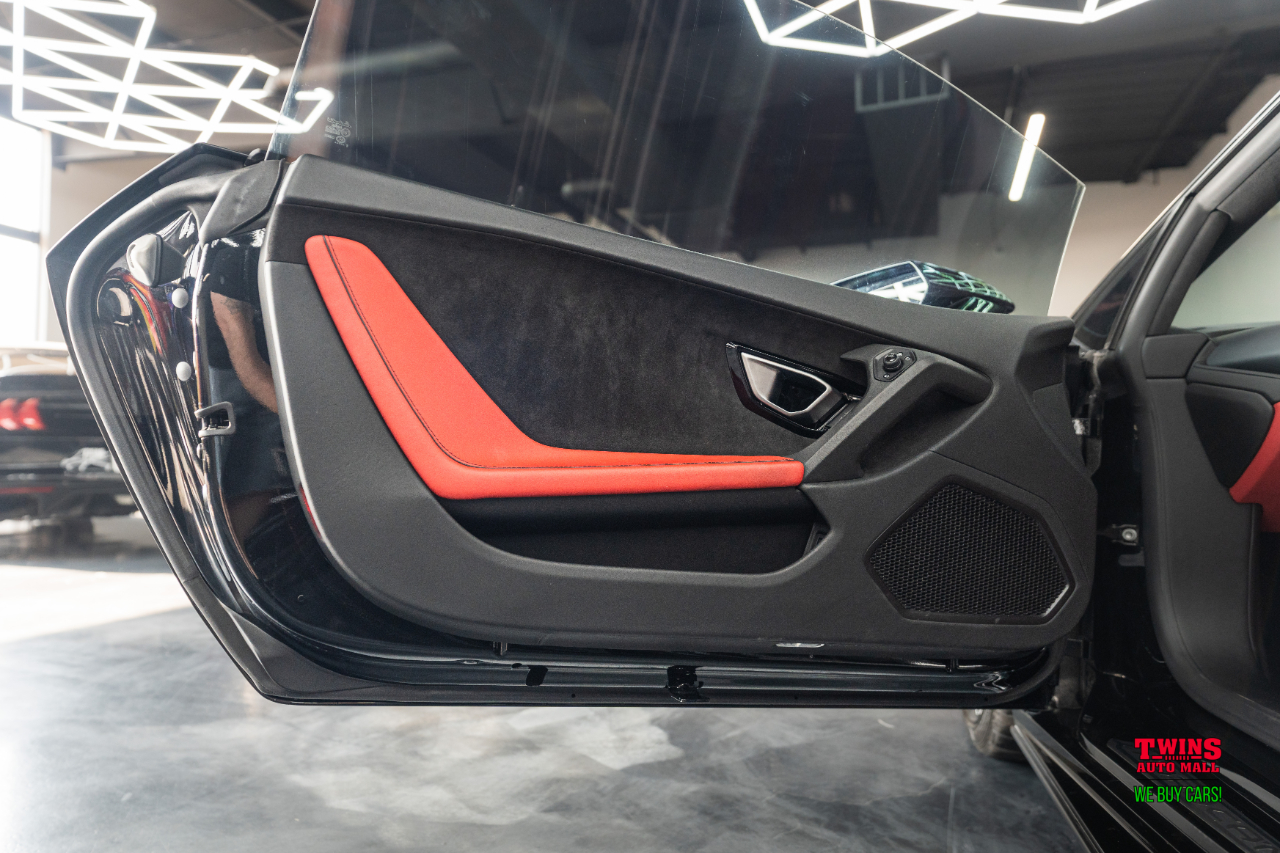 Lamborghini Huracan EVO Coupe 2020