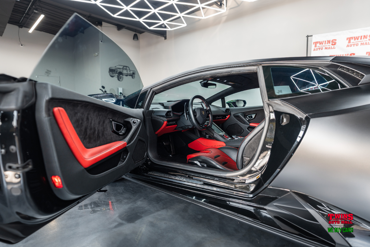 Lamborghini Huracan EVO Coupe 2020