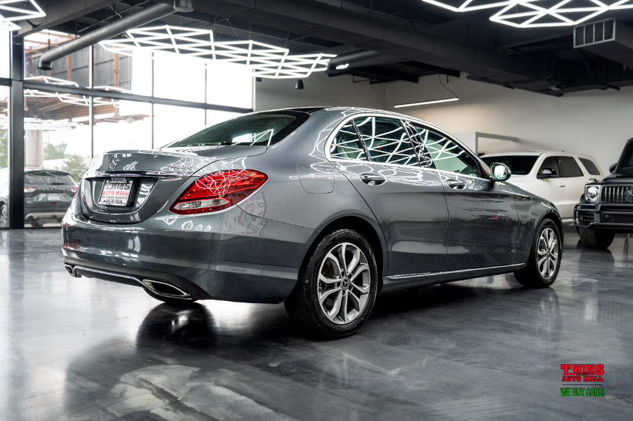 2017 Mercedes Benz C 300 4MATIC Sedan photo 4