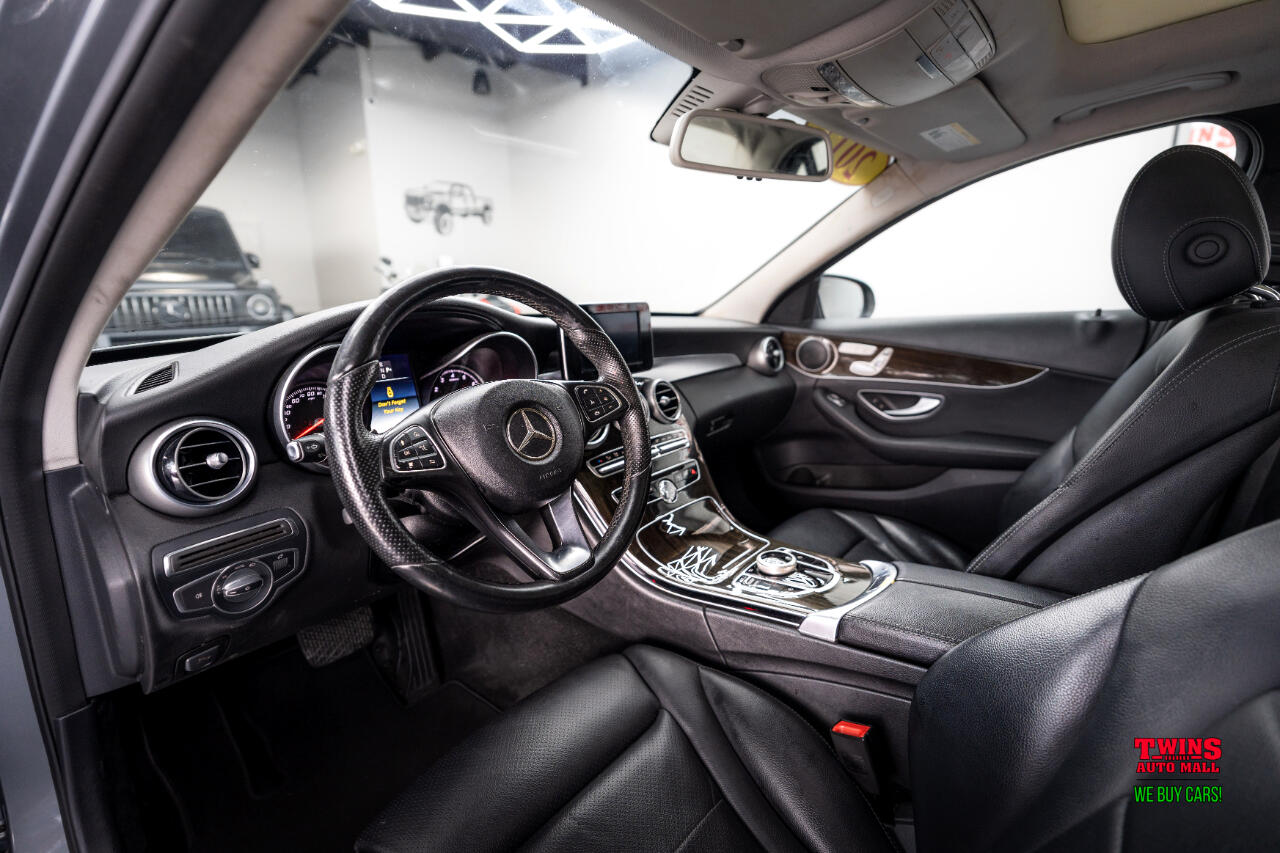 Mercedes-Benz C-Class C300 4MATIC Sedan 2017 Mercedes-Benz C-Class C300 4MATIC Sedan 2017