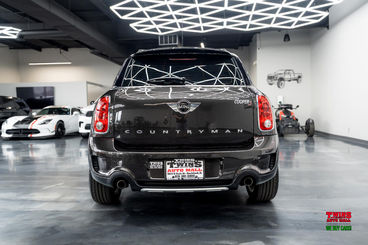 2016 Mini Countryman S ALL4 photo 4