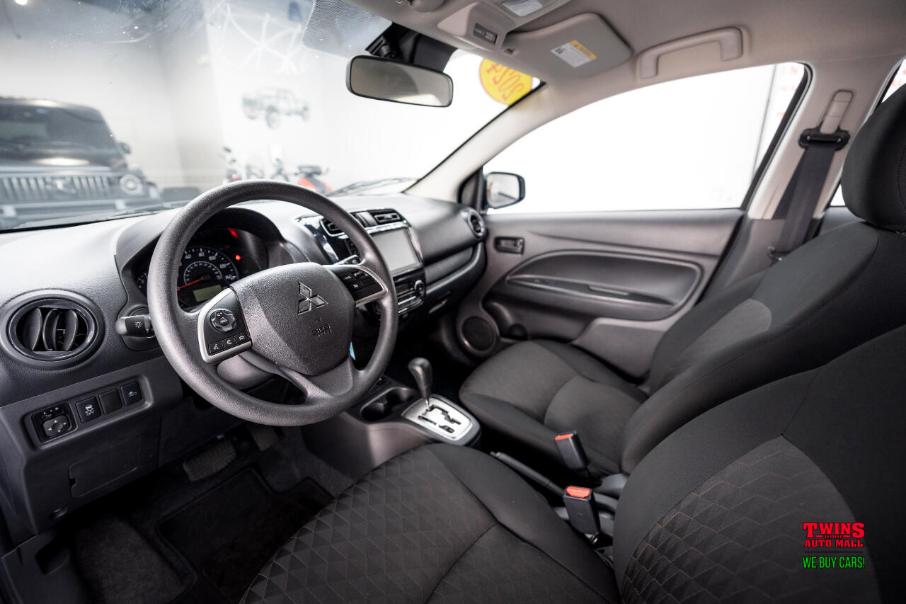 Mitsubishi Mirage ES CVT 2024 Mitsubishi Mirage ES CVT 2024