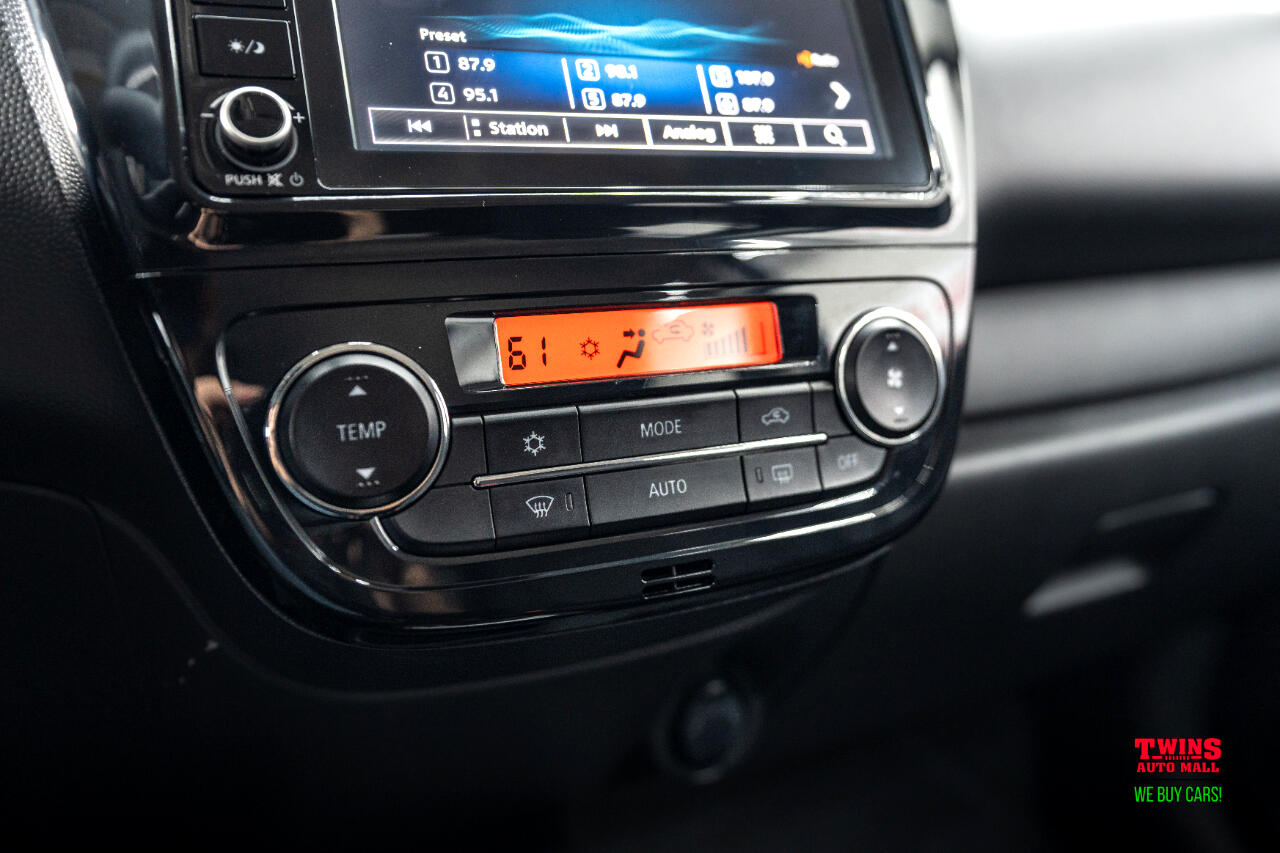 Mitsubishi Mirage ES CVT 2024 Mitsubishi Mirage ES CVT 2024