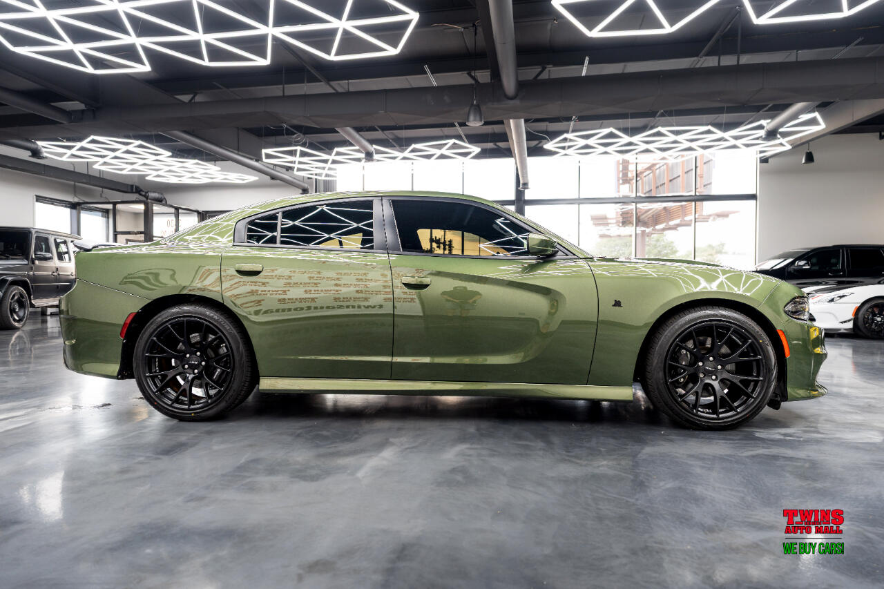 2019 Dodge Charger Scat Pack photo 3