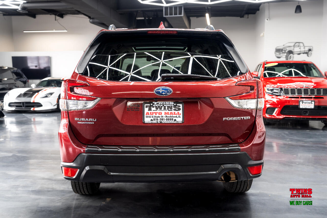 2019 Subaru Forester Premium photo 4