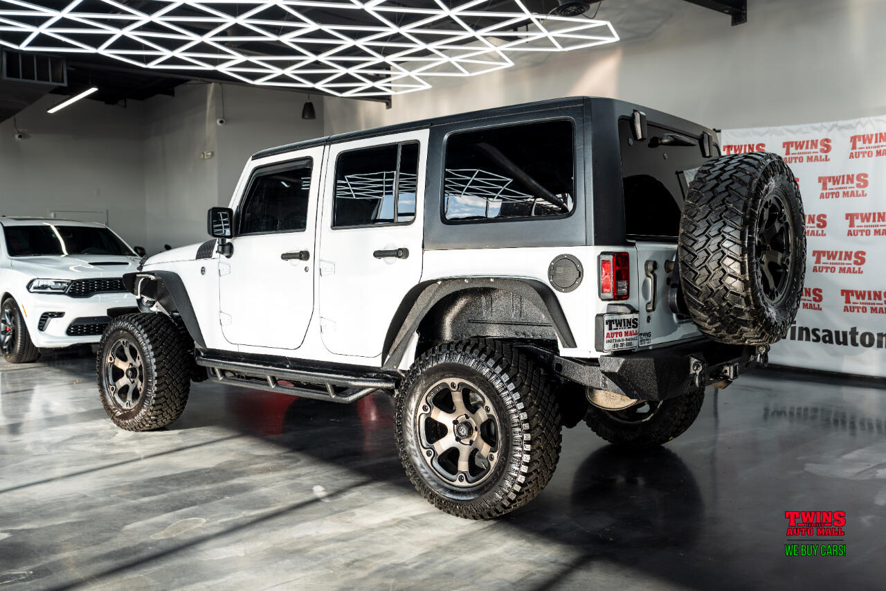 2016 Jeep Wrangler Unlimited Sahara photo 3