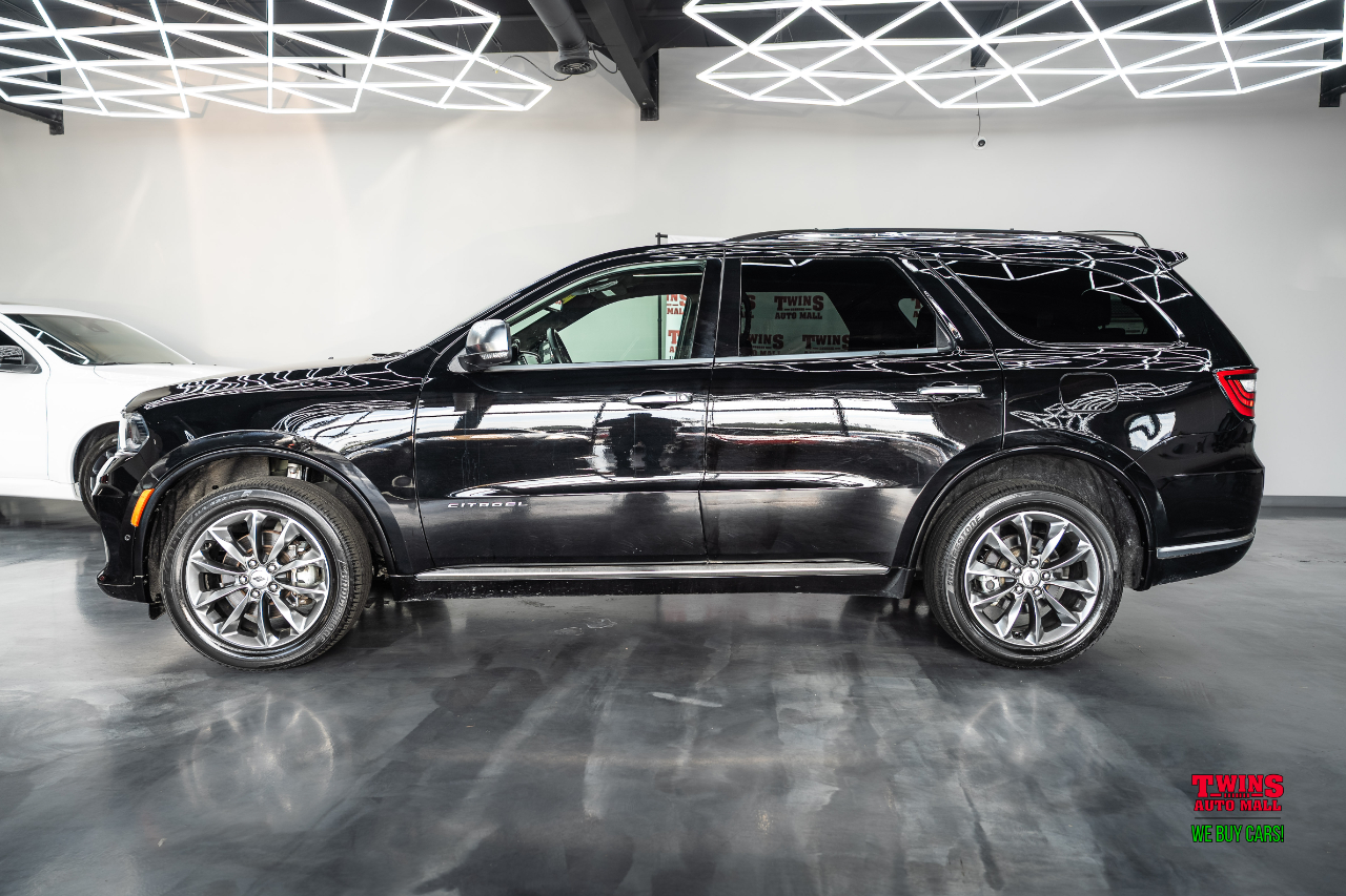 2023 Dodge Durango Citadel photo 2