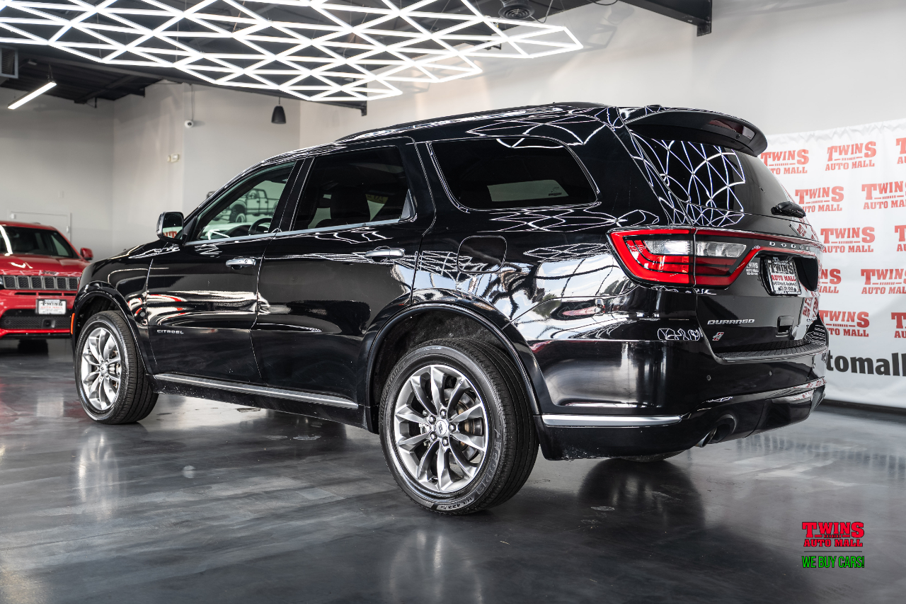 2023 Dodge Durango Citadel photo 3