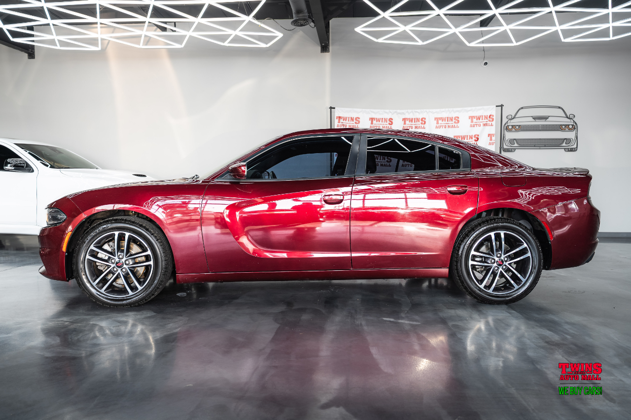 2019 Dodge Charger SXT AWD photo 3
