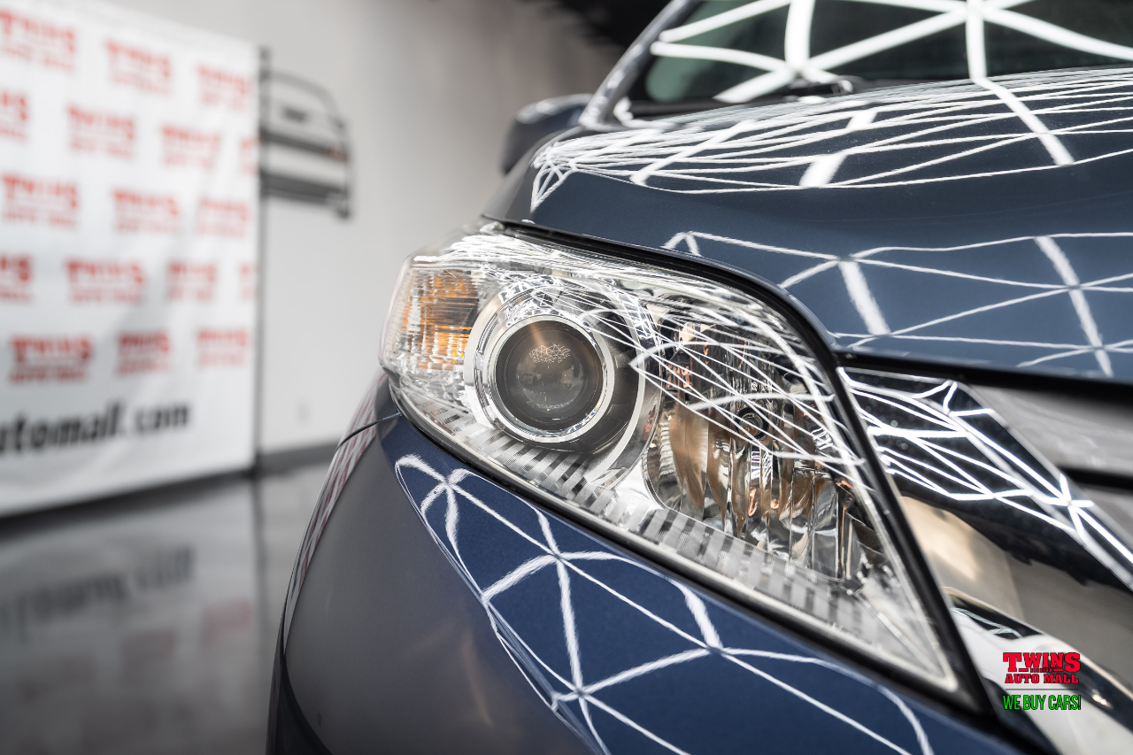 Toyota Sienna XLE FWD 8-Passenger V6 2015 Toyota Sienna XLE FWD 8-Passenger V6 2015