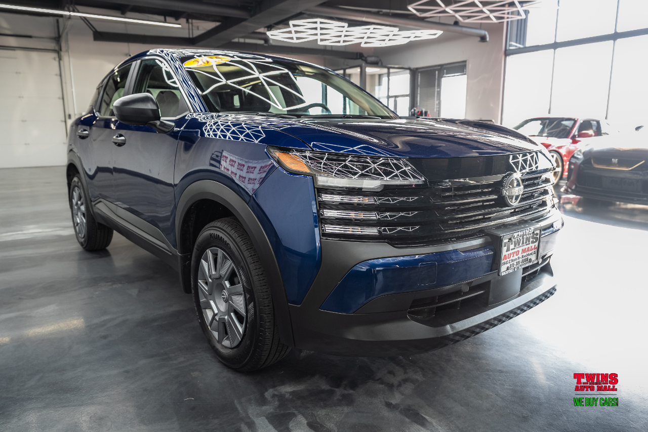 Nissan Kicks S 4WD 2025 Nissan Kicks S 4WD 2025