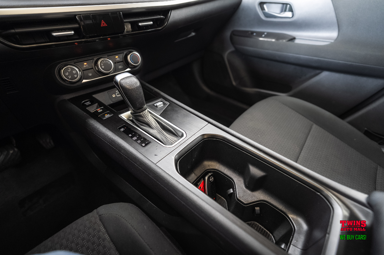 Nissan Kicks S 4WD 2025 Nissan Kicks S 4WD 2025