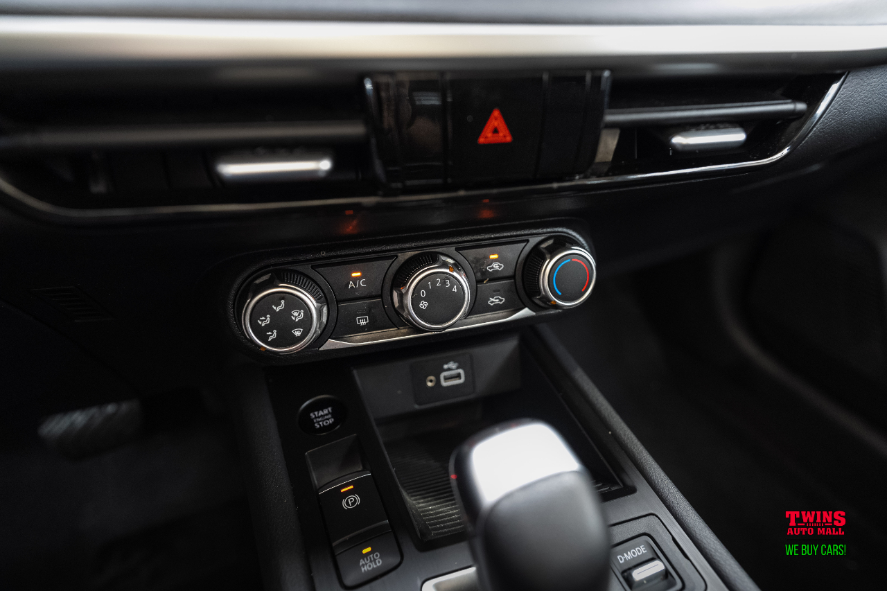 Nissan Kicks S 4WD 2025 Nissan Kicks S 4WD 2025